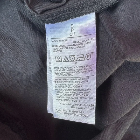 NWT Old Navy Fit & Flare Puff-Sleeve Smocked All-Day Midi Dress, Black Size S - Picture 6 of 6